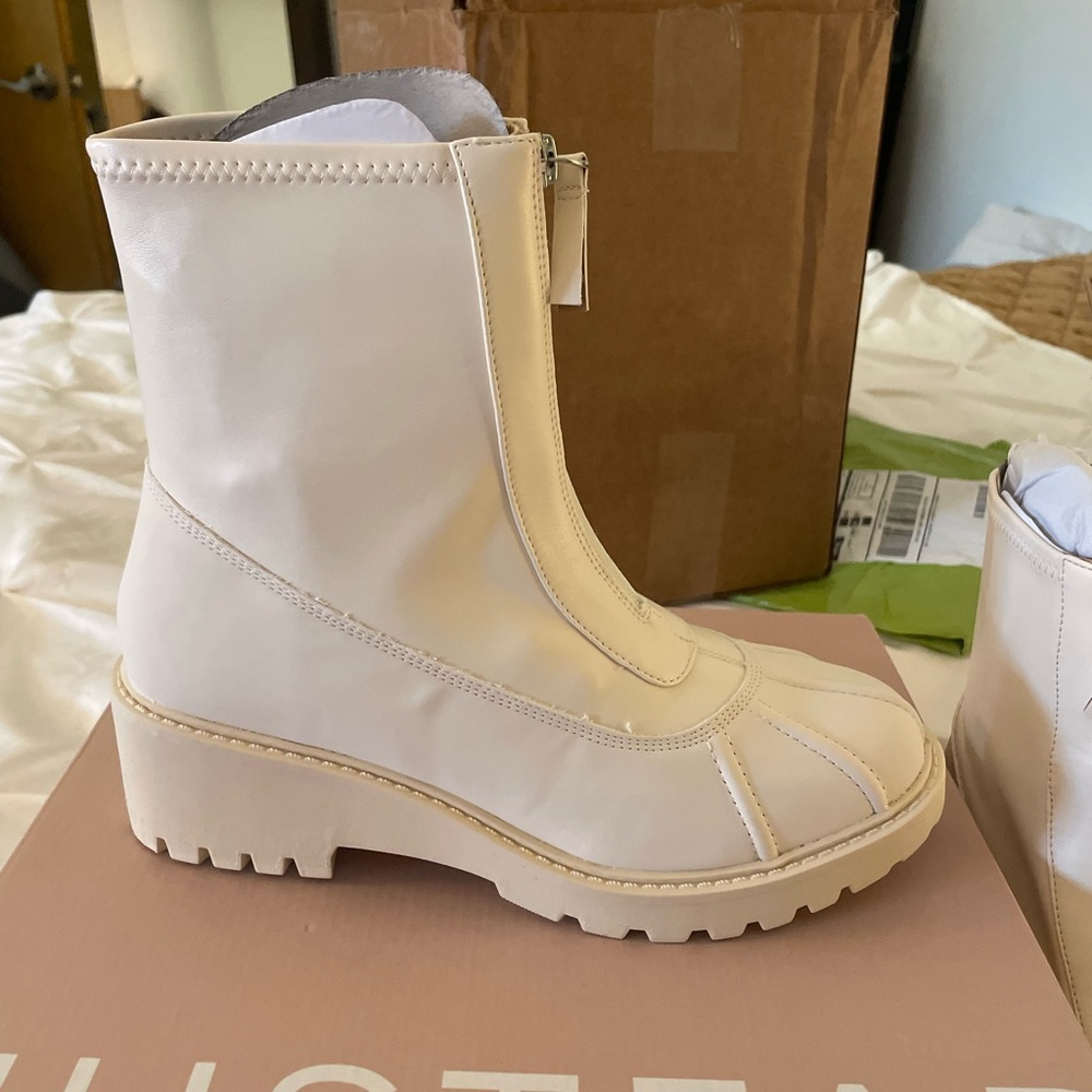 White Boots - Size 9
